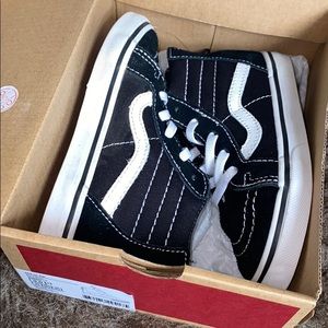 Bradley worm toddler vans!